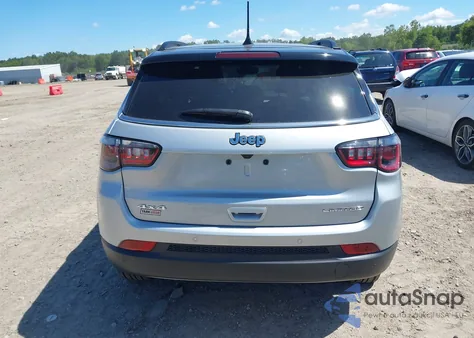 2024 Jeep Compass Limited 4X4 из США, поврежденный, VIN 3C4NJDCN7RT142850